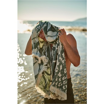 Feather Beach Towel - Jungle Leopard Verdona