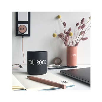 Design Letters - Favourite Cup YOU ROCK Black