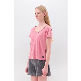 V-Neck T-Shirt Women - Vintage Pomegranate