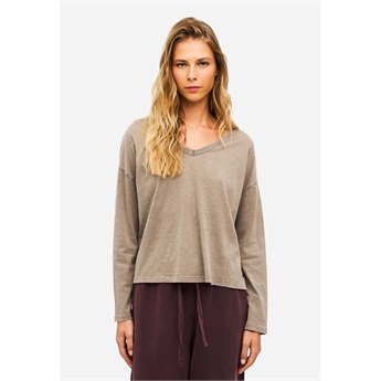 Women V-Neck Relaxed Longsleeve - Vintage Rock